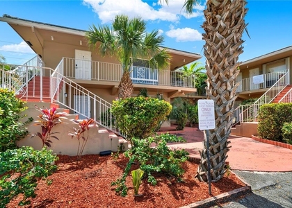 2864 Ne 32nd Street - Photo 1