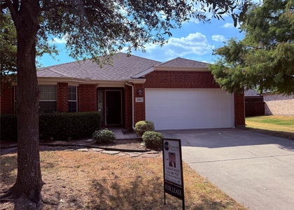 4401 Willow Wood Road - Photo 1