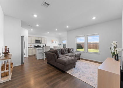 1322 Community Way - Photo 1