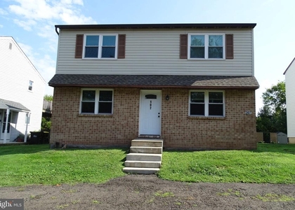 107 Hunter Way - Photo 1