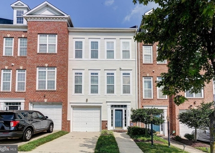 5408 Hartfield Avenue - Photo 1