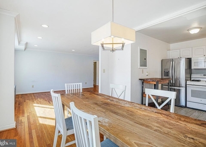 95 E Wayne Avenue - Photo 1