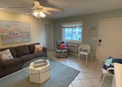 100 Van Dyke Avenue - Photo 1