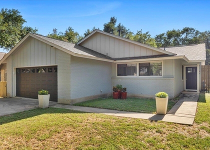 9820 Briar Ridge Dr - Photo 1