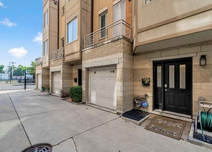 3262 W Armitage Avenue - Photo 1