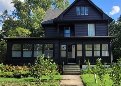 1313 E Washington Street - Photo 1