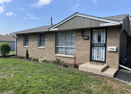 114 S Willow Lane - Photo 1