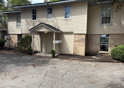 1209 N Roberson Street - Photo 1