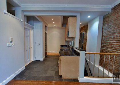 East 100th Street - Photo 1