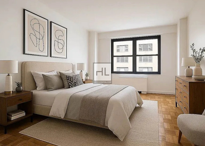 East 49 Street - Photo 1