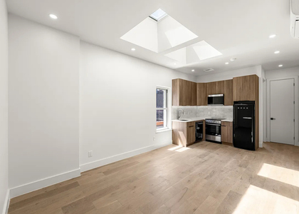 24 Greenwich Avenue - Photo 1