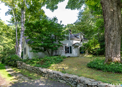 29 Holiday Point Road - Photo 1