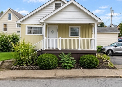 988 Josephine St - Photo 1