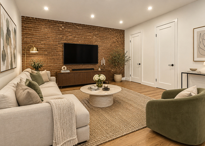 East 80th Street - Photo 1