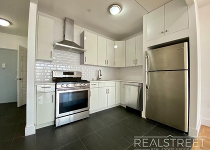 90-02 Queens Blvd - Photo 1