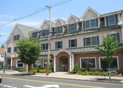 525 Central Avenue, Apt 308 - Photo 1