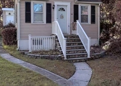 14 Pershing Ave - Photo 1