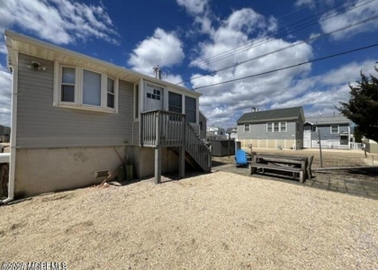 116 W Plover Way - Photo 1