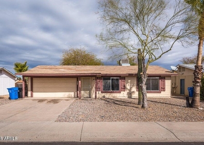 2914 E Charleston Avenue - Photo 1