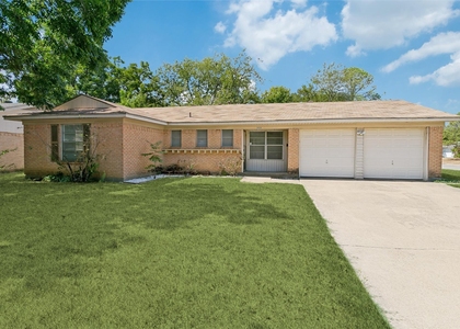 5133 Susan Lee Lane - Photo 1