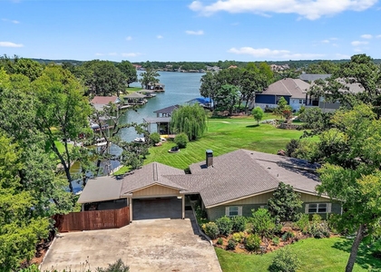 100 Kiowa Drive S - Photo 1