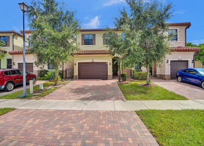 5804 Nw 46th Lane - Photo 1