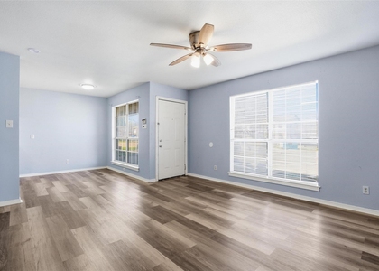 609 Race Street - Photo 1