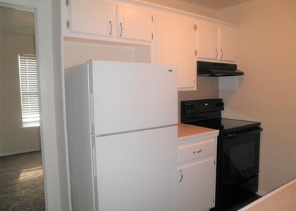 1901 E Lindsey Street - Photo 1
