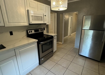 715 S B Street - Photo 1
