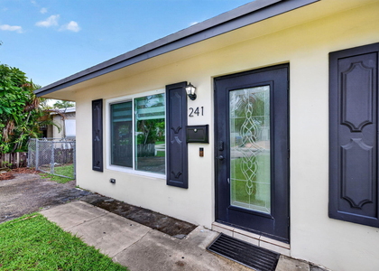 241 Nw 49th Street - Photo 1