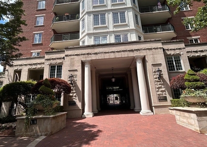 300 W 5th Street - Photo 1