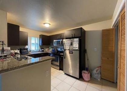 4026 Nw 87th Avenue - Photo 1