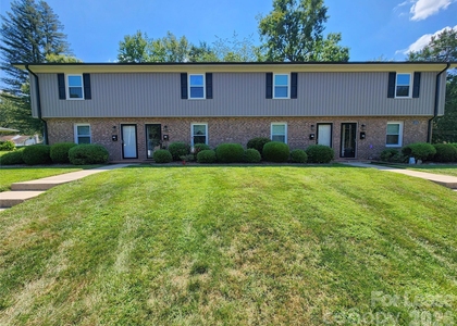 406 E 18th Street - Photo 1