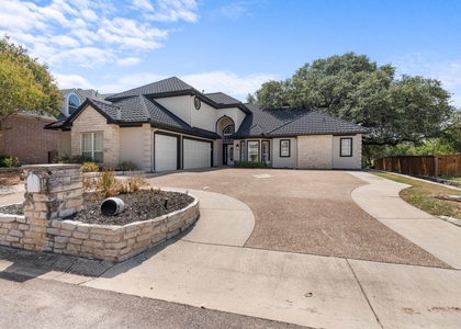 8517 Woodlake Circle - Photo 1