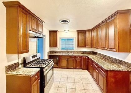 9492 Evergreen - Photo 1