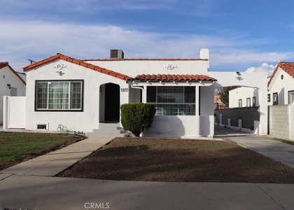 1917 W 74th - Photo 1