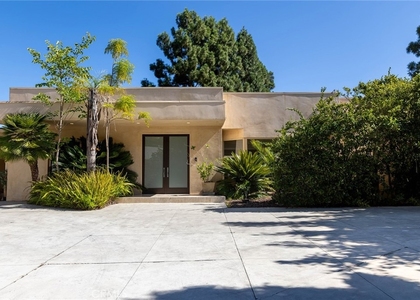 510 Leslie - Photo 1