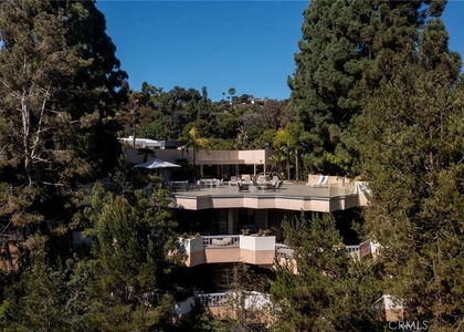 510 Leslie - Photo 1