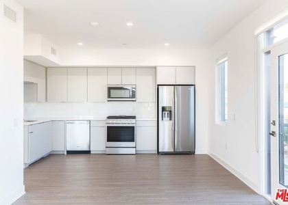 843 Wilcox Avenue - Photo 1