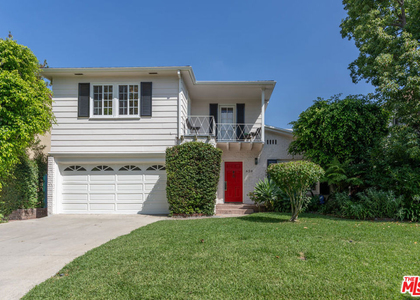 620 N Cherokee Avenue - Photo 1