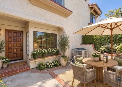 460 Country Club Drive - Photo 1