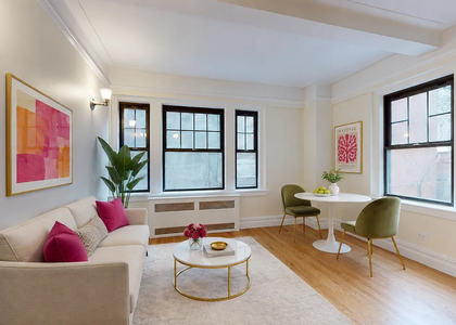 CHRISTOPHER ST - Photo 1