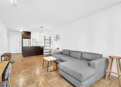 160 E 27th Street - Photo 1