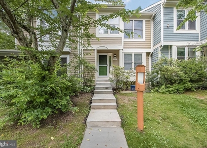 1657 Oak Spring Way - Photo 1