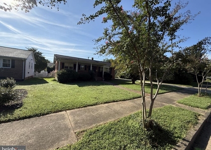 446 Hanson Avenue - Photo 1