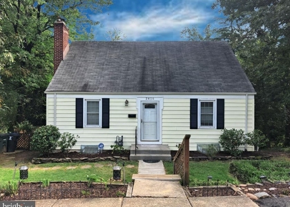 2416 S Culpeper Street - Photo 1