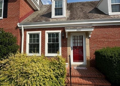 3021 S Buchanan Street - Photo 1