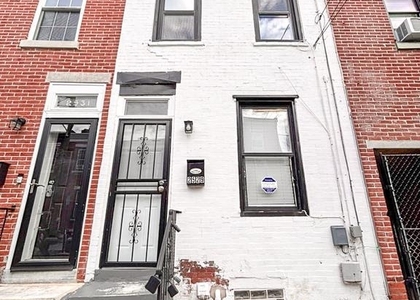 2529 Collins Street - Photo 1