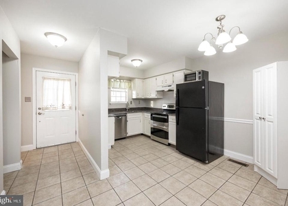 328 Carlyn Court - Photo 1
