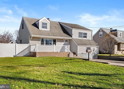 4312 Nottingham Way - Photo 1